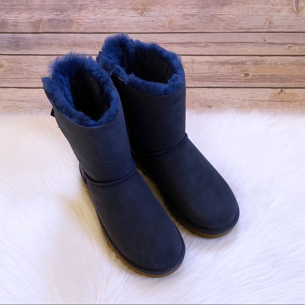 UGG Navy Bailey Bow II Boots - Picture 5 of 7